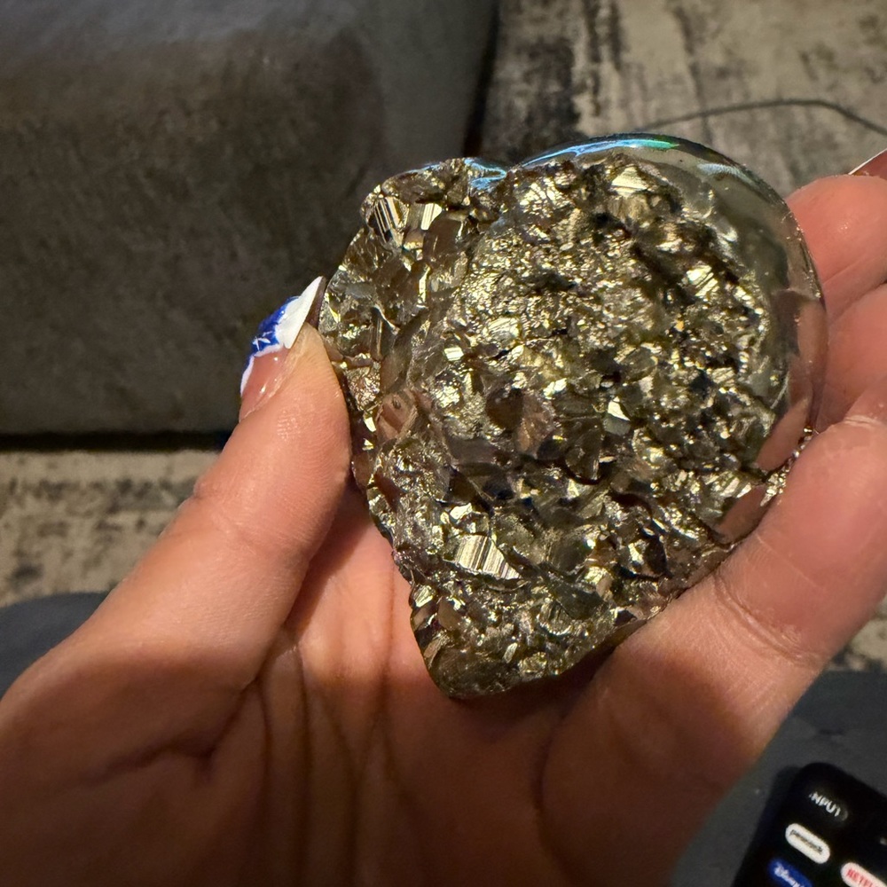 PYRITE Heart-Shaped Crystal For Protection - Picture 3 of 3